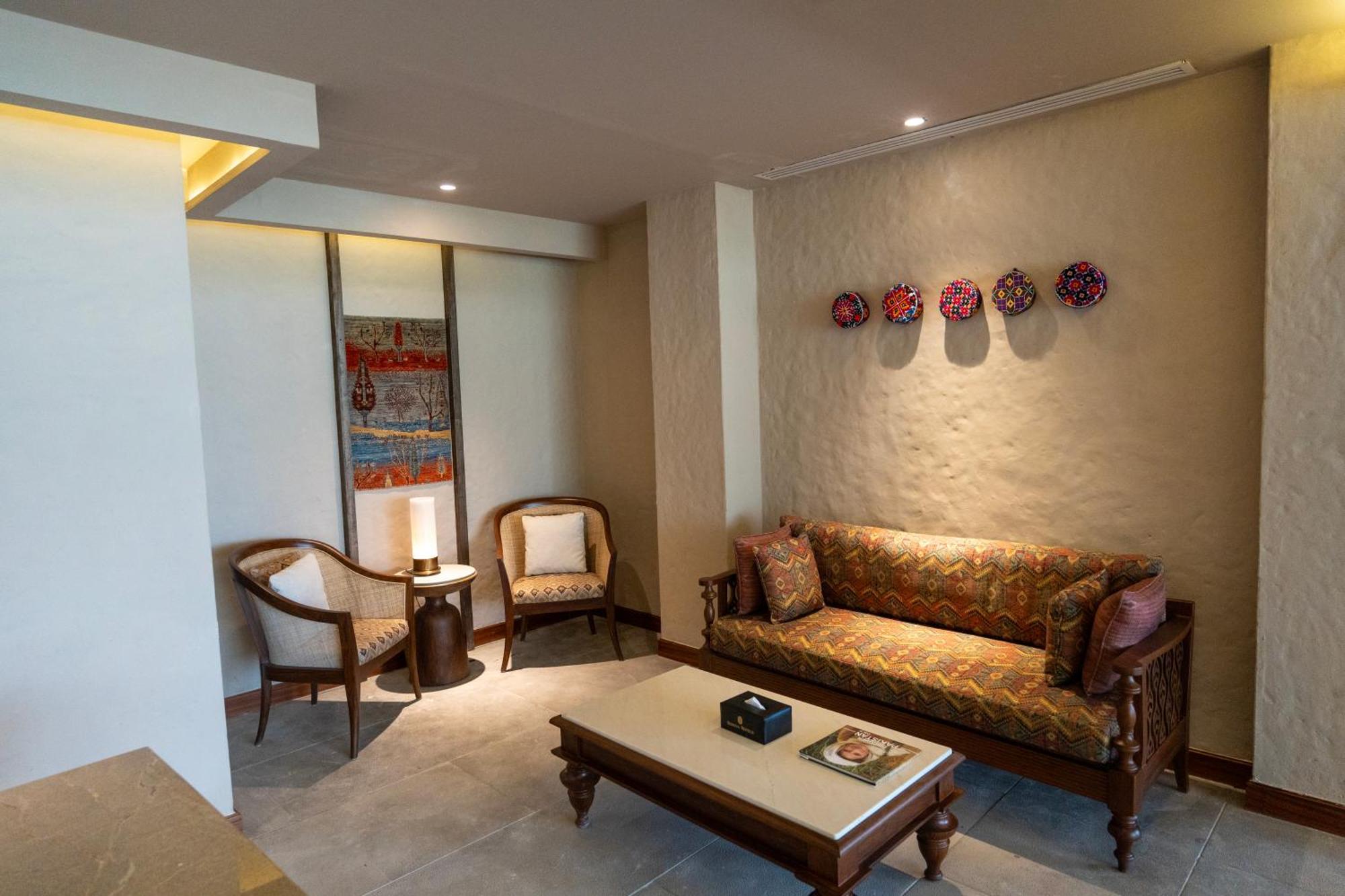 Hunza Serena Hotel Karimabad  Exterior foto